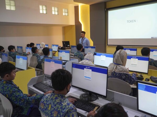 SD MUHAMMADIYAH CONDONGCATUR LAKSANAKAN ANBK TAHUN 2025 DENGAN LANCAR