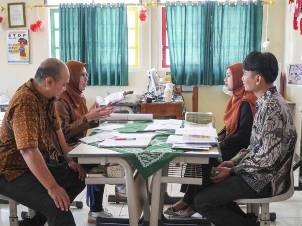 SD MUHAMMADIYAH CONDONGCATUR GELAR PARENT TEACHER CONFERENCE SEBAGAI WUJUD SINERGI SEKOLAH DAN ORANG TUA